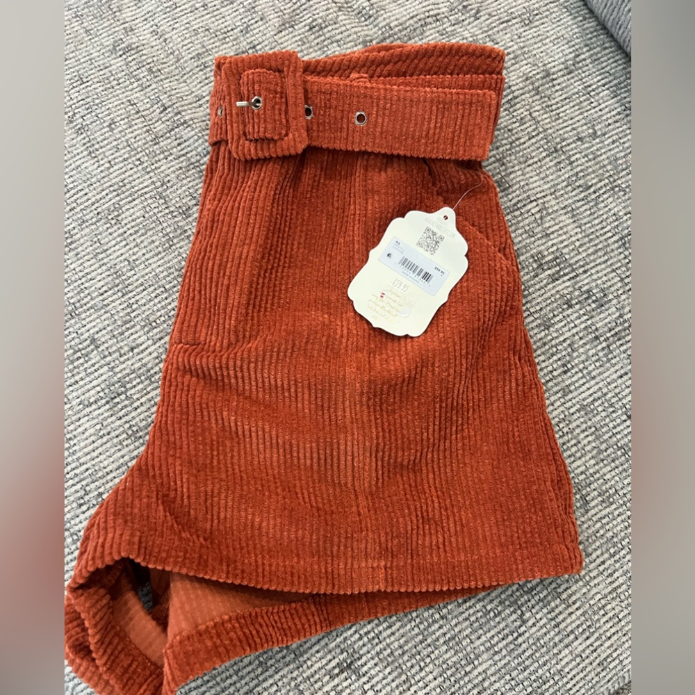 Rust Corduroy belted shorts
